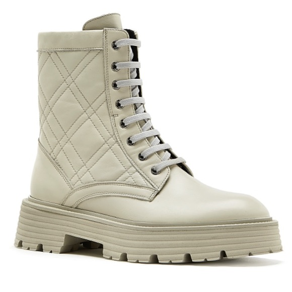 C La CANADIENNE YASMINE
LEATHER BOOTIE Size 9.5 US‎ - Picture 2 of 10